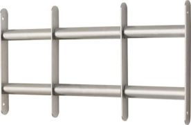 Metallplatten und Gitter dienen als besonders starken Einbruchschutz, aber auch nur dann wenn er professionell montiert wird. Fachgerechter Einbau vom Schlüsseldienst Ahrensfelde